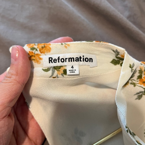 Reformation floral short sleeve blouse - Picture 5 of 6